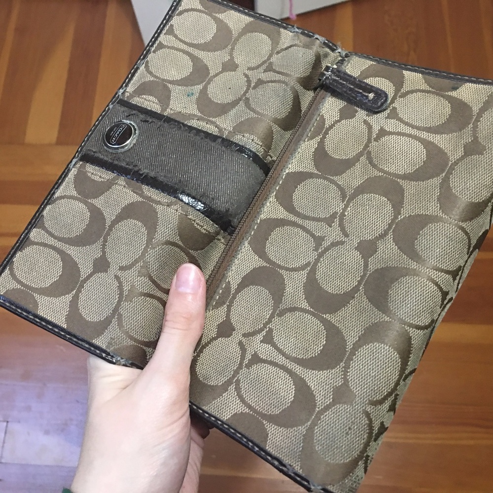 Vintage Y2K Monogram Coach Wallet